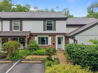 402 Hunting Creek Rd, Canonsburg, PA 15317