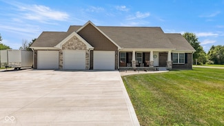 153 Patriots Landing, Fillmore, IN 46128