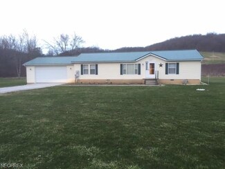 5693 Rutledge St SE, Dennison, OH 44621