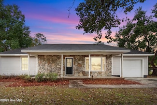 608 Wolverine Place, Jacksonville, NC 28546