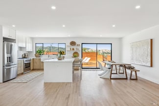 25 Mariele Dr, Fairfax, CA 94930