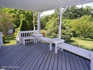 110 Weaver Ridge Rd, Lakeview Heights, KY 40351