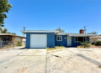 15139 Las Piedras Dr, Victorville, CA 92395