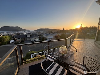 1807 Bradley Dr, Anacortes, WA 98221