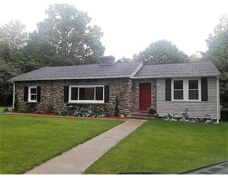 9 Crystal St, Paxton, MA 01612