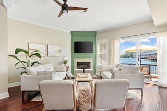 4993 Lake Palmetto Ln, North Charleston, SC 29418