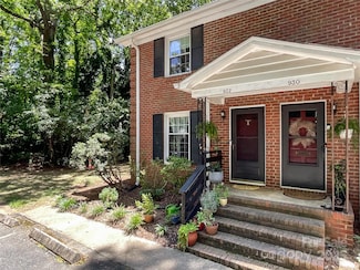 932 Hollywood St, Charlotte, NC 28211