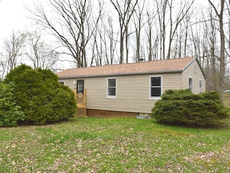 12322 N Watson Run Rd, Conneaut Lake, PA 16316