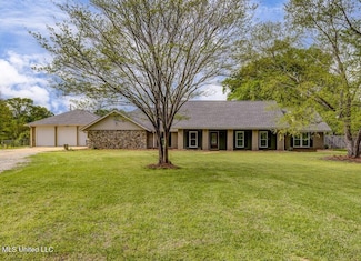 5285 Williamson Rd, Clinton, MS 39056