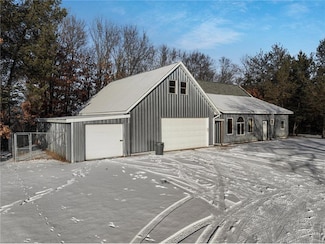 N1865 980th St, Eau Claire, WI 54701