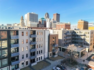 119 4th St Unit 102, Des Moines, IA 50309