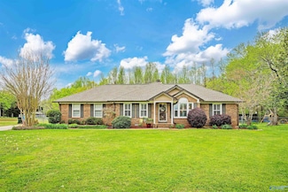 135 Brookview Dr, Hazel Green, AL 35750