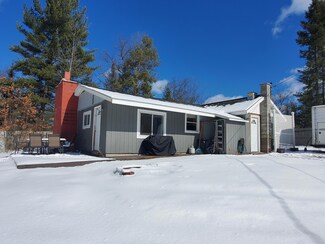 407 Pfc Jason Wright St, Mio, MI 48647