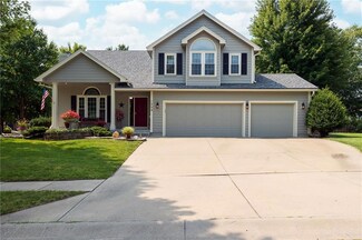 1552 Parkside Dr, Liberty, MO 64068