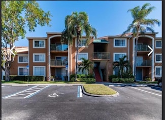 1205 Wildwood Lakes Blvd Unit 206, Naples, FL 34104