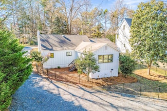 711 Concord Rd, Davidson, NC 28036