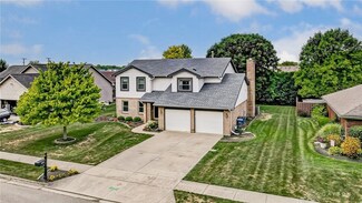 955 Winston Ln, Tipp City, OH 45371