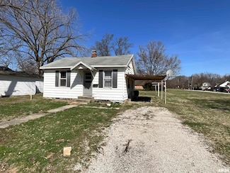 1130 E Church St, Salem, IL 62881