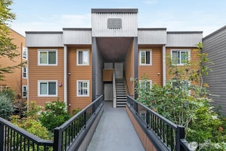 738 Kirkland Cir Unit E202, Kirkland, WA 98033