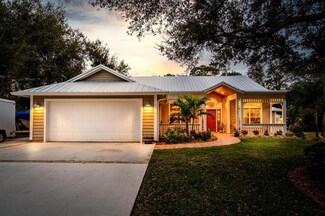 5423 Stately Oaks St, Fort Pierce, FL 34981