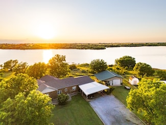 187552 Mitchell Point Rd, Waurika, OK 73573