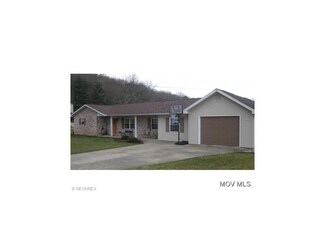 182 Oak Acres Cir, Washington, WV 26181