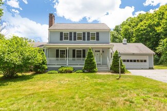 21 Prospect St, Sherborn, MA 01770