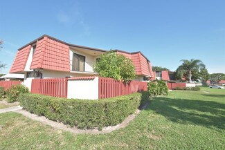 3906 Victoria Dr, West Palm Beach, FL 33406