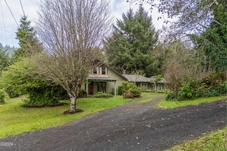 34 Highway 101 S, Yachats, OR 97498