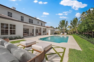 556 Greenway Dr, North Palm Beach, FL 33408