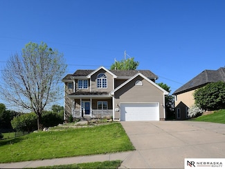 805 W Centennial Rd, Papillion, NE 68046