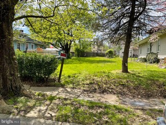 12 Balfour Ave, Claymont, DE 19703