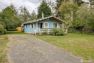 824 Hassalo Ave SE, Ocean Shores, WA 98569