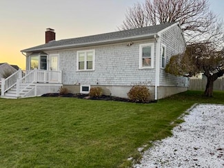 7 Columbus Ave, West Yarmouth, MA 02673