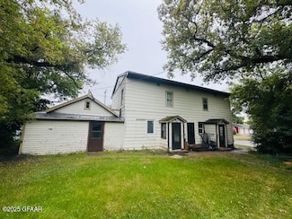 1014 2nd Ave NW, Devils Lake, ND 58301