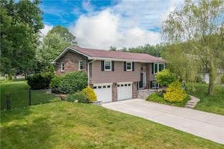 1116 Mcgovern Rd, Houston, PA 15342