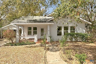 900 S Pecan Ave, Luling, TX 78648