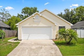 189 Lakeside Cir, Sanford, FL 32773