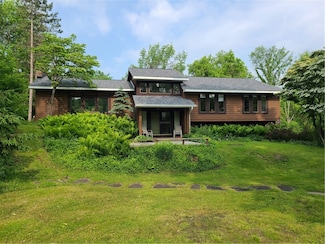 1324 New Seabury Ln, Victor, NY 14564