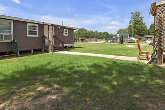 28 County Road 3416, Cleveland, TX 77327
