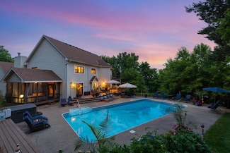 8850 Audubon Rd, Chanhassen, MN 55317