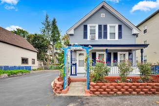 22 Litchfield St, Worcester, MA 01603