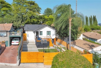 351 Vista Place, Los Angeles, CA 90042