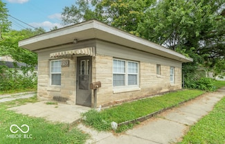 120 E South St, Plainfield, IN 46168