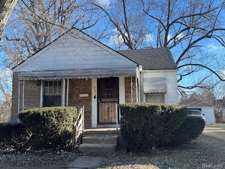 8426 Auburn St, Detroit, MI 48228