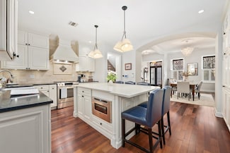 944 Bloomfield St, Hoboken, NJ 07030