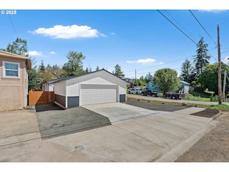 708 N Elliott St, Coquille, OR 97423