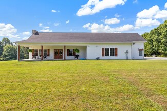 2670 Ridge Rd, McEwen, TN 37101