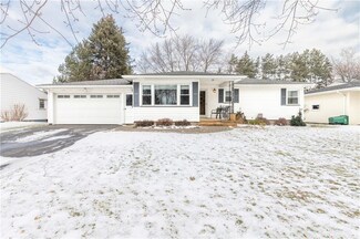 74 Harmony Ln, Rochester, NY 14622