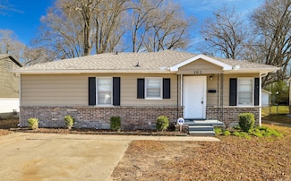 303 Bass Ln, Benton, AR 72019